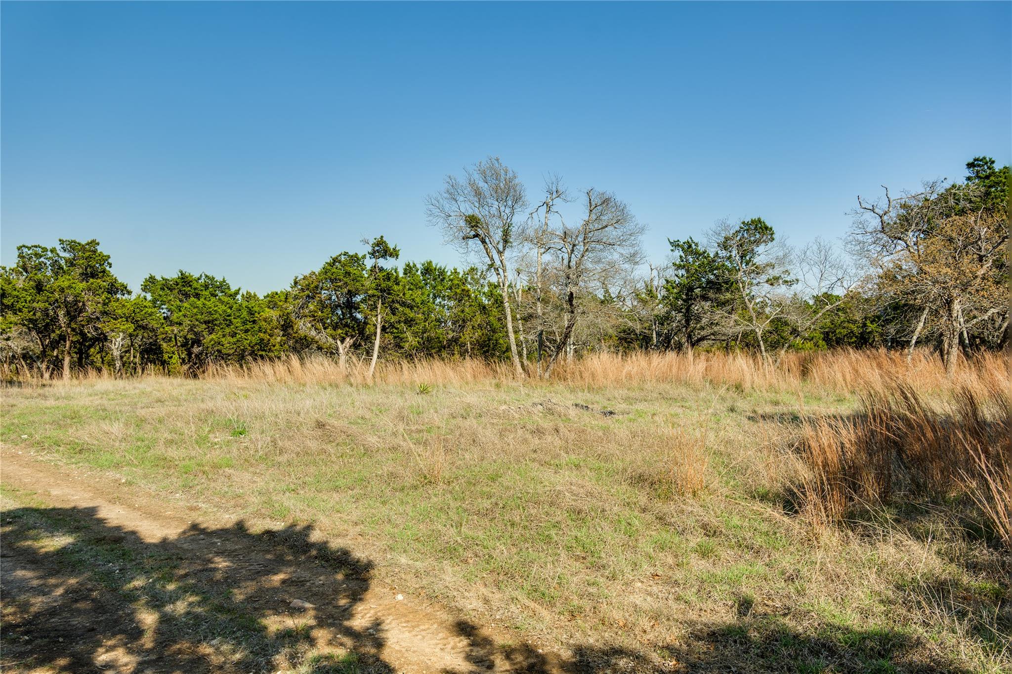 281 Kloster Ln, Blanco, TX 78606