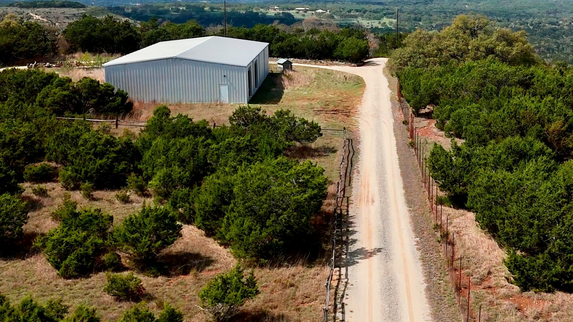 281 Kloster Ln, Blanco, TX 78606