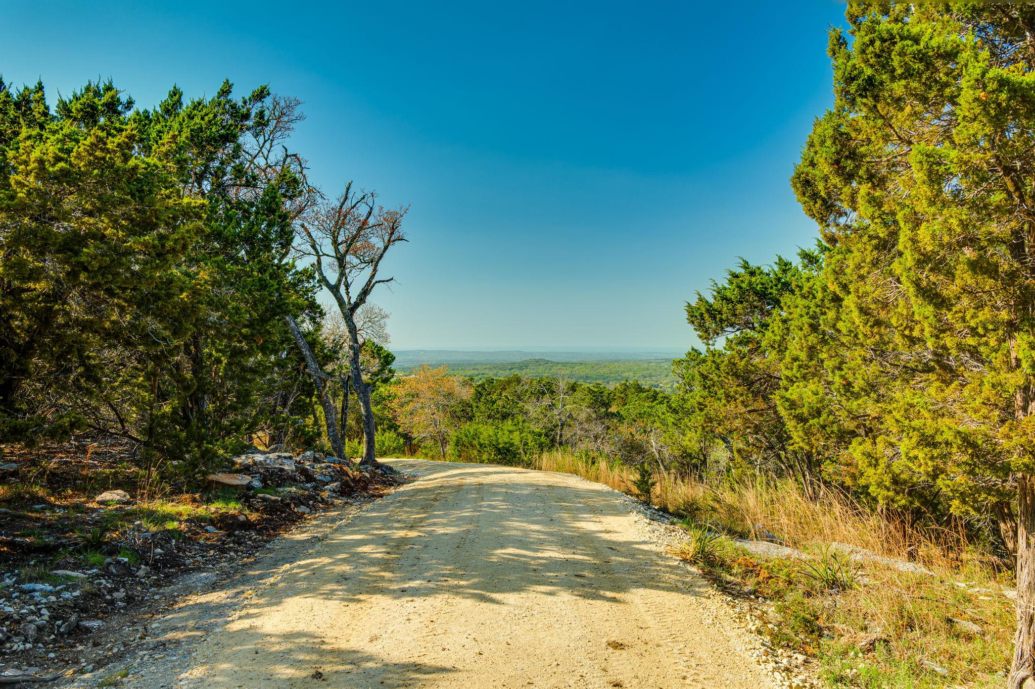 281 Kloster Ln, Blanco, TX 78606