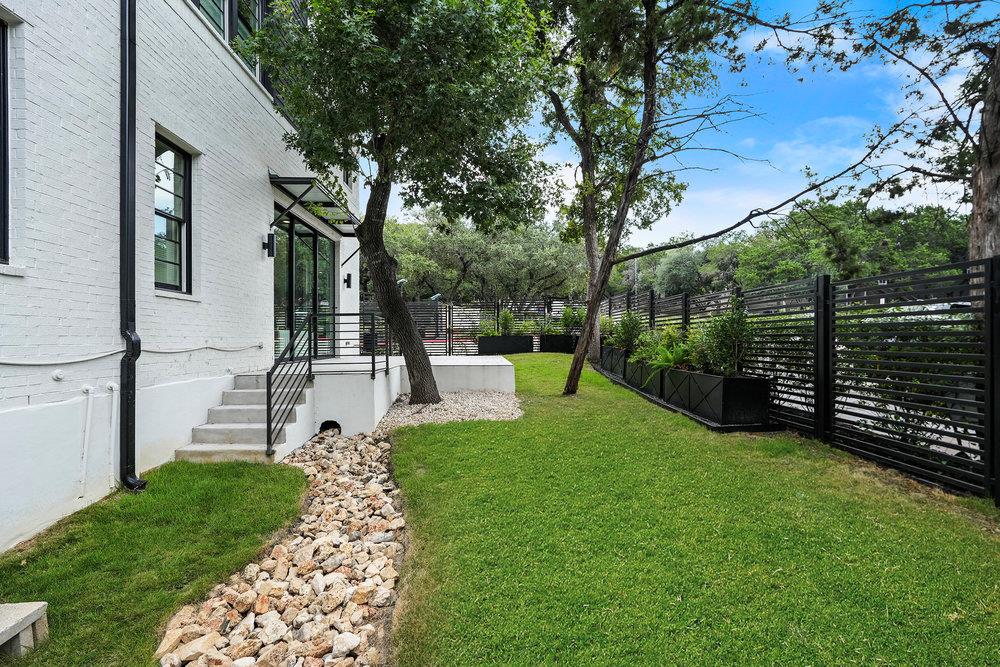 1719 Spyglass Dr # 1, Austin, TX 78746