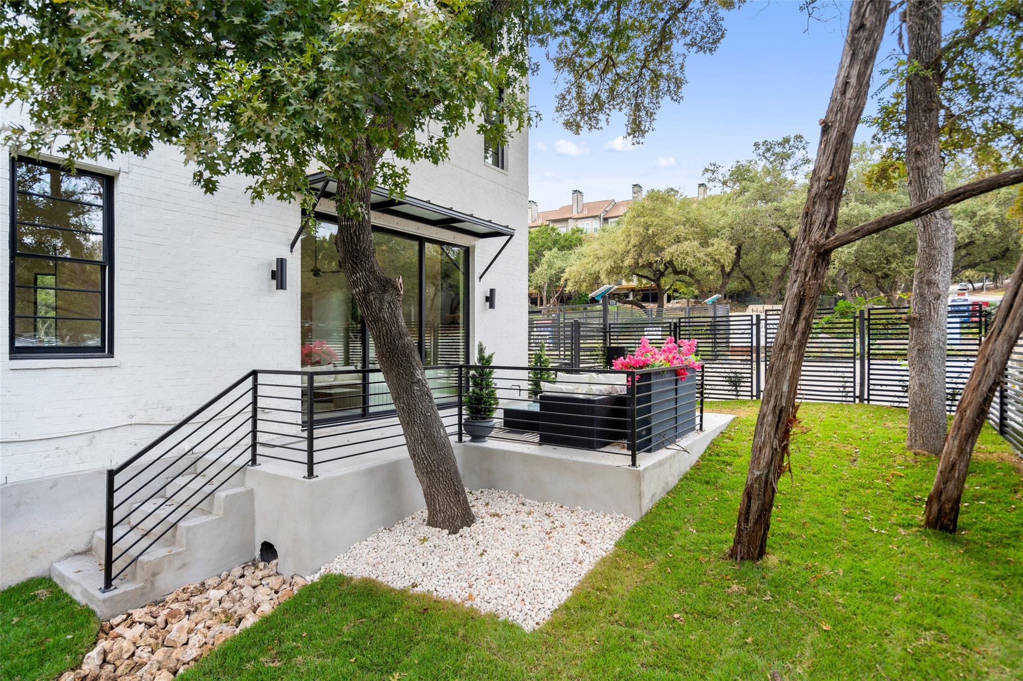 1719 Spyglass Dr # 1, Austin, TX 78746