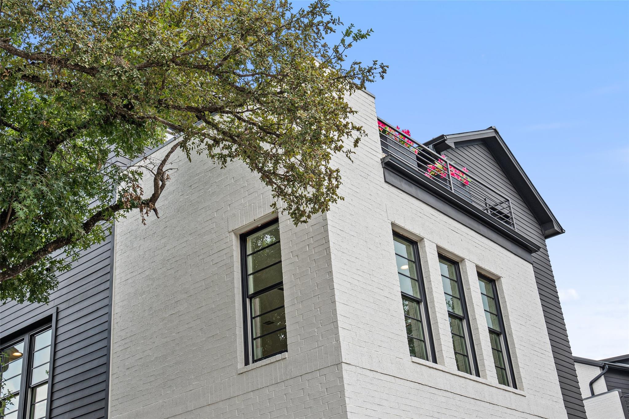 1719 Spyglass Dr # 1, Austin, TX 78746