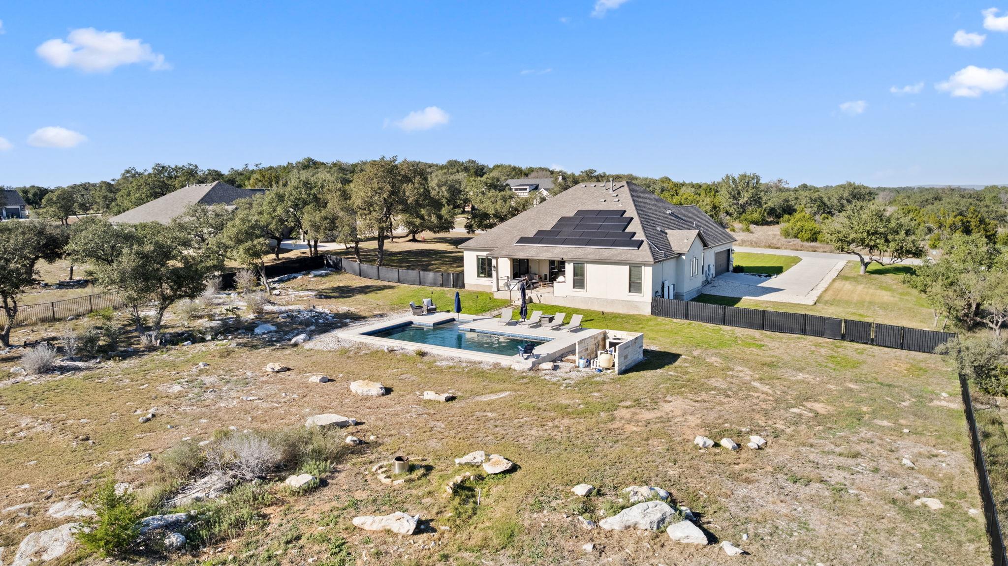 225 Spicewood Trails Dr, Spicewood, TX 78669