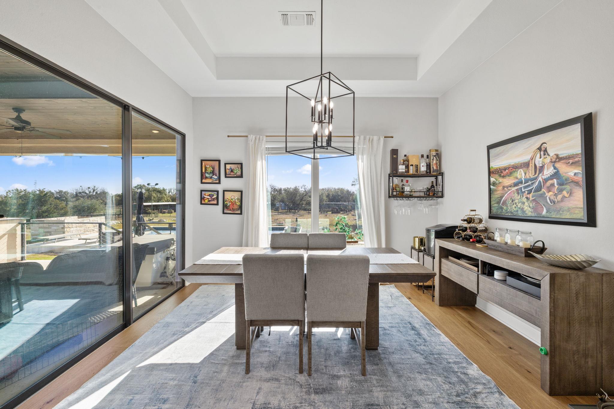 225 Spicewood Trails Dr, Spicewood, TX 78669