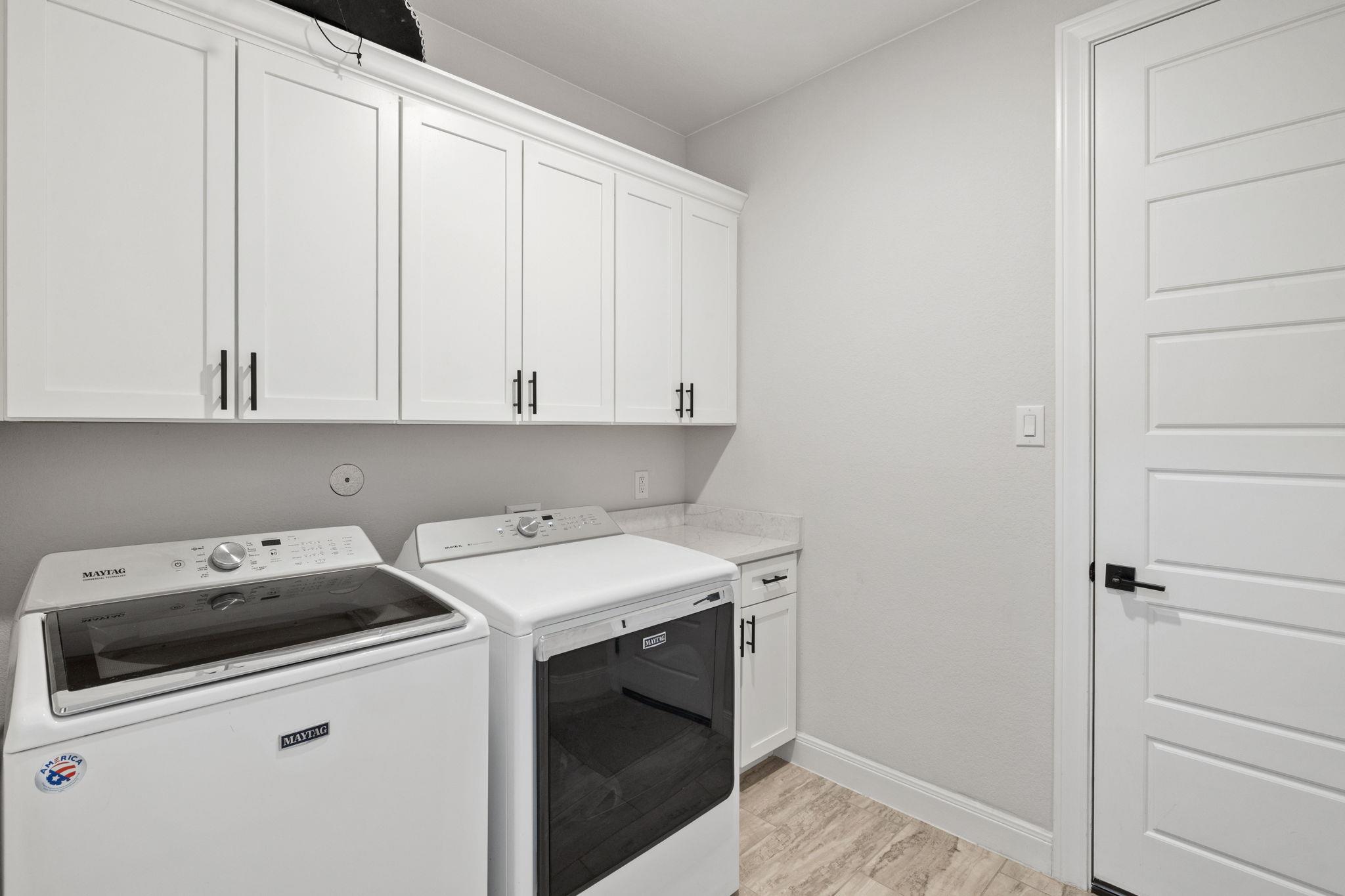 225 Spicewood Trails Dr, Spicewood, TX 78669