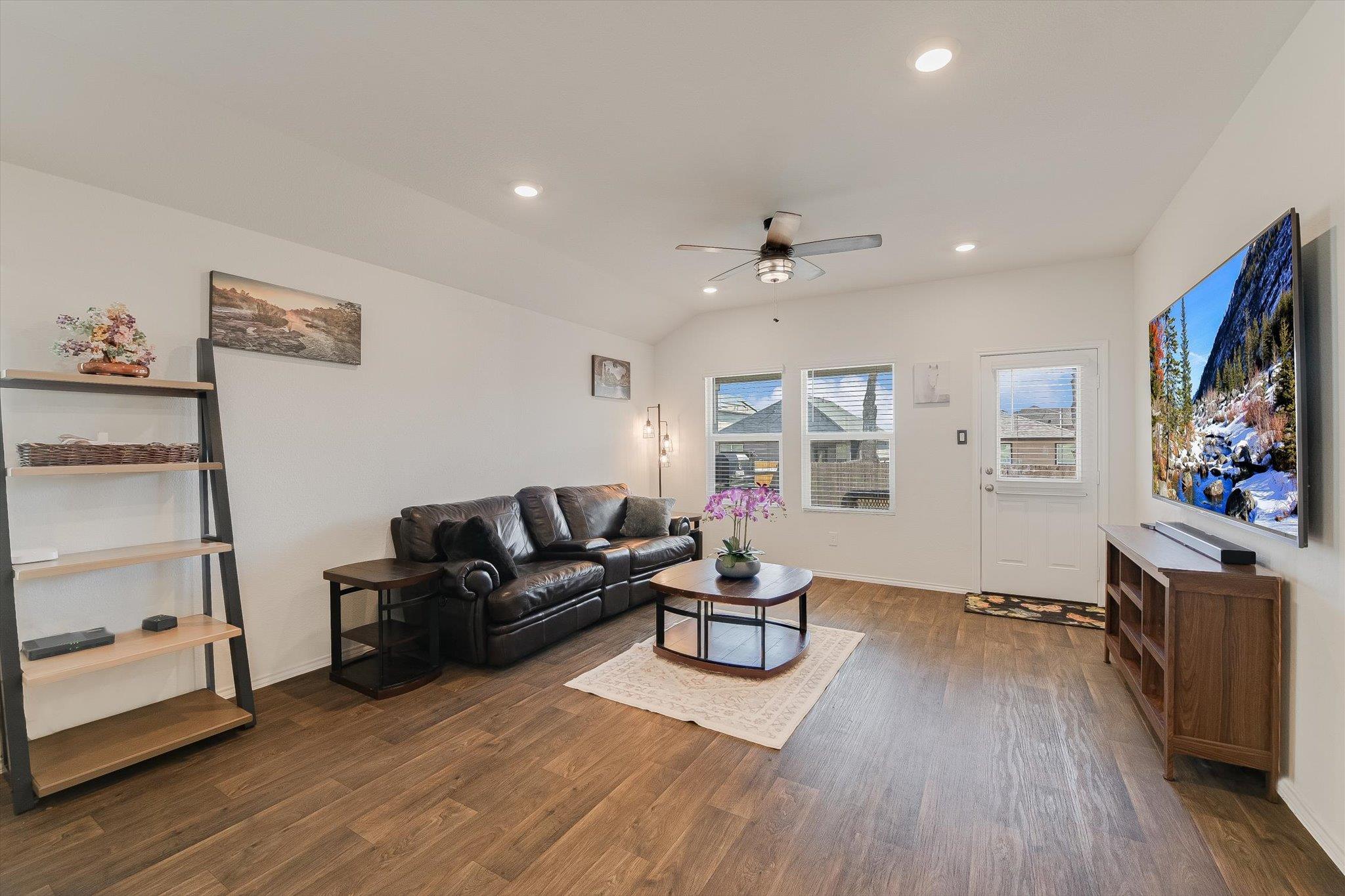 232 Euclid Ln, Kyle, TX 78640