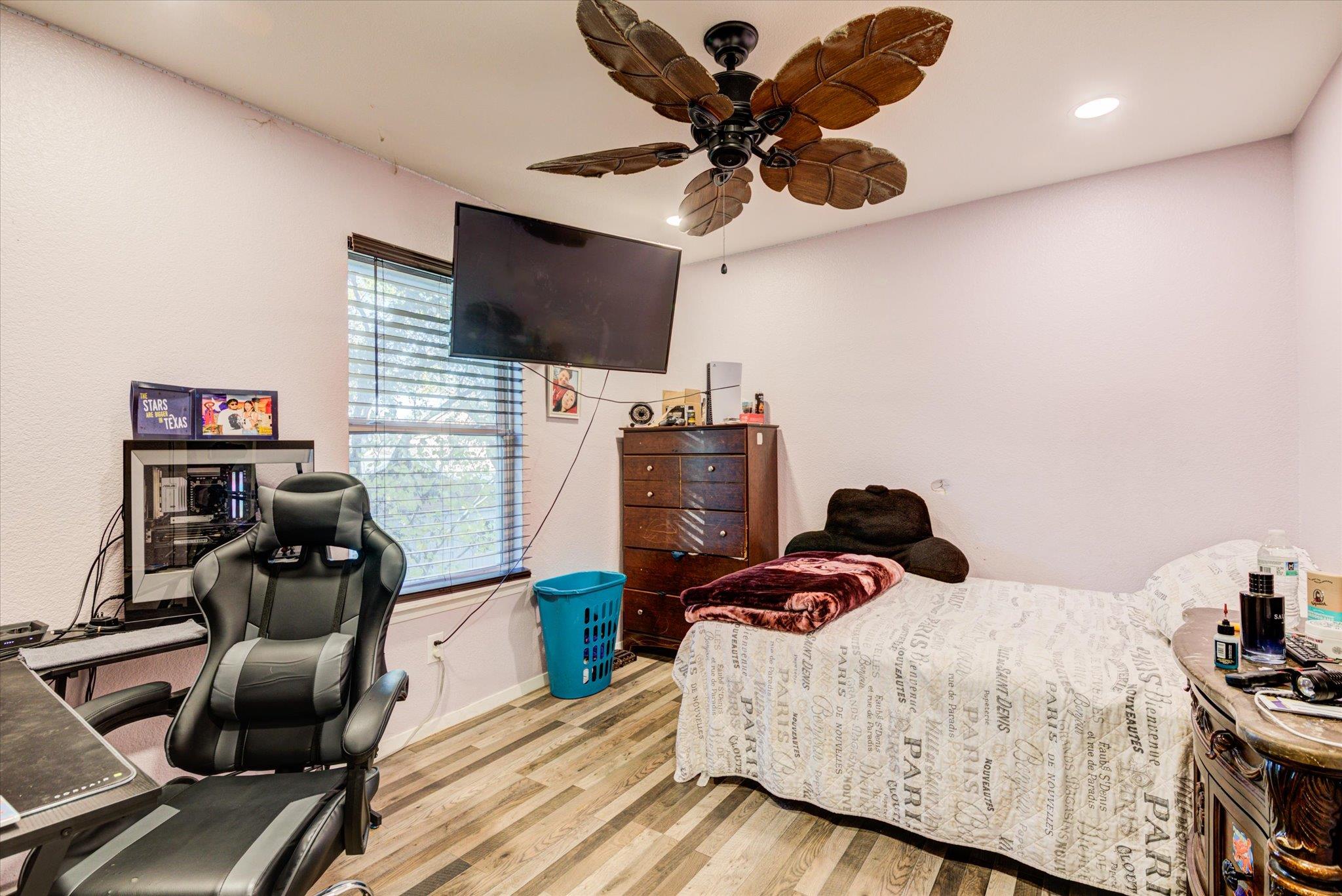 523 Tanner Trl, Pflugerville, TX 78660