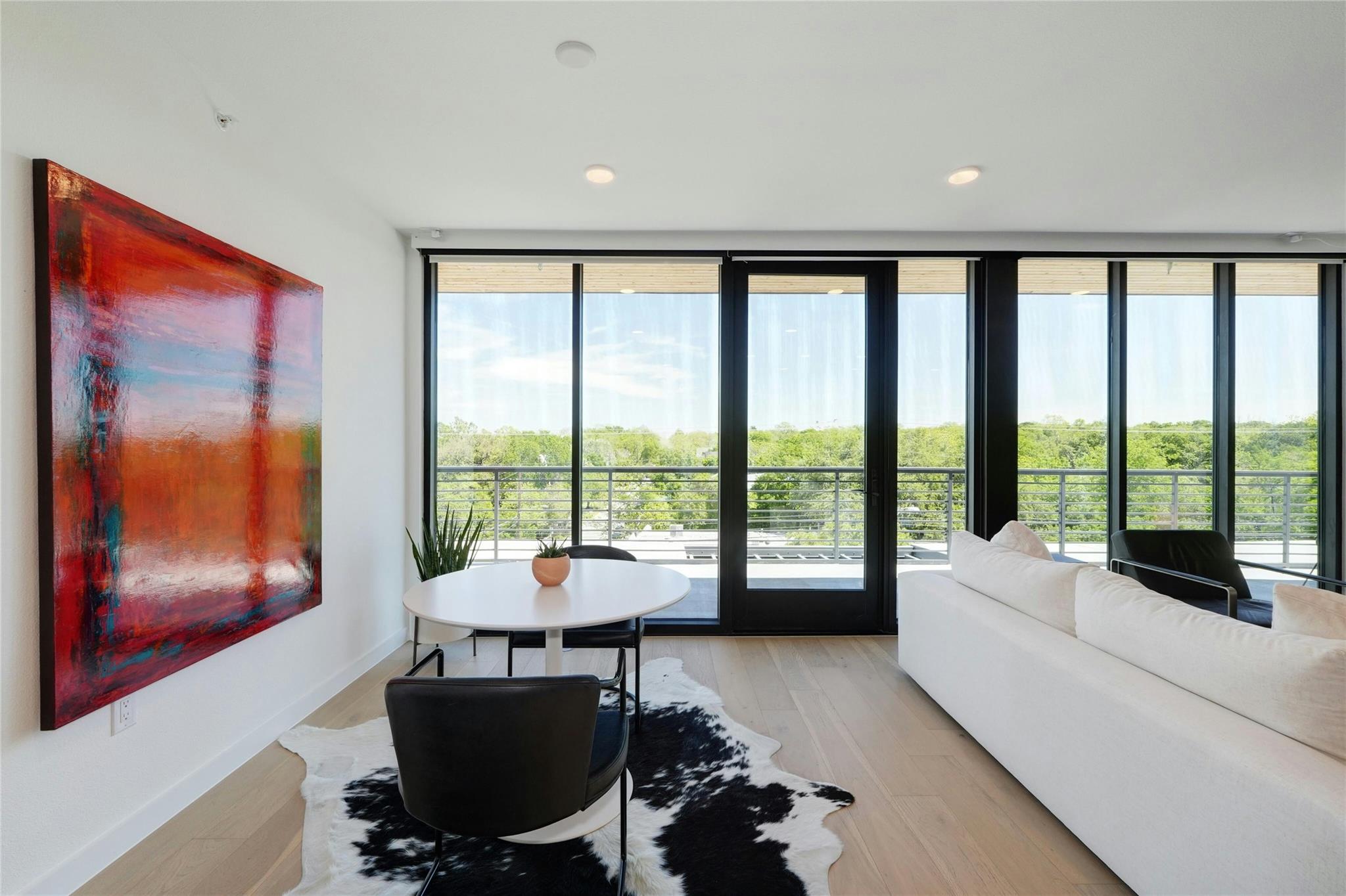 1600 S 1st St # 403, Austin, TX 78704