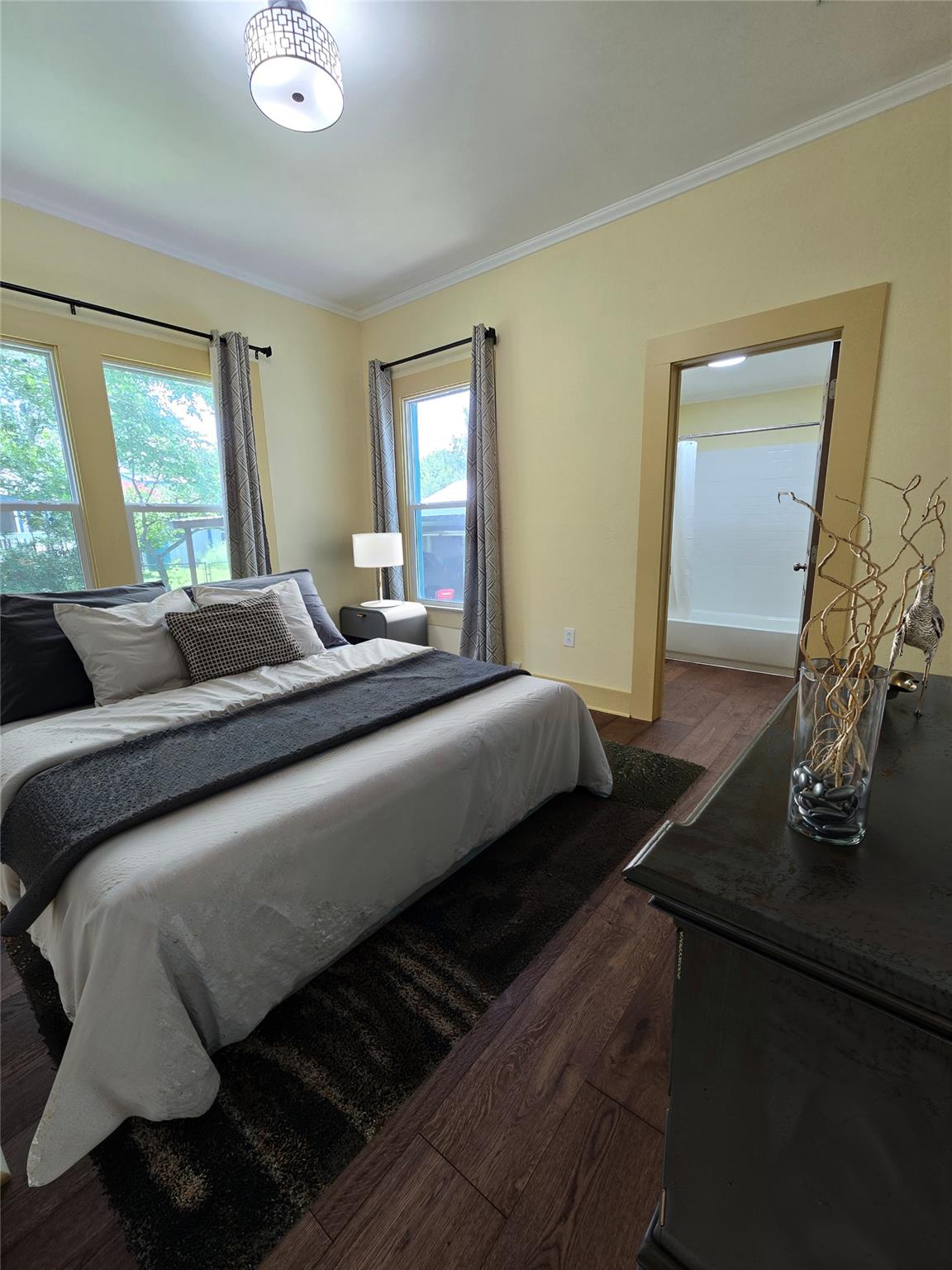 429 N Main St, Rockdale, TX 76567