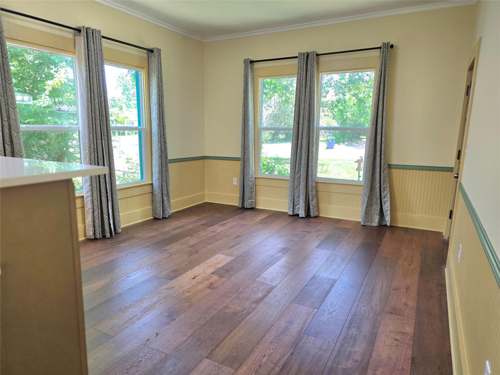 429 N Main St, Rockdale, TX 76567