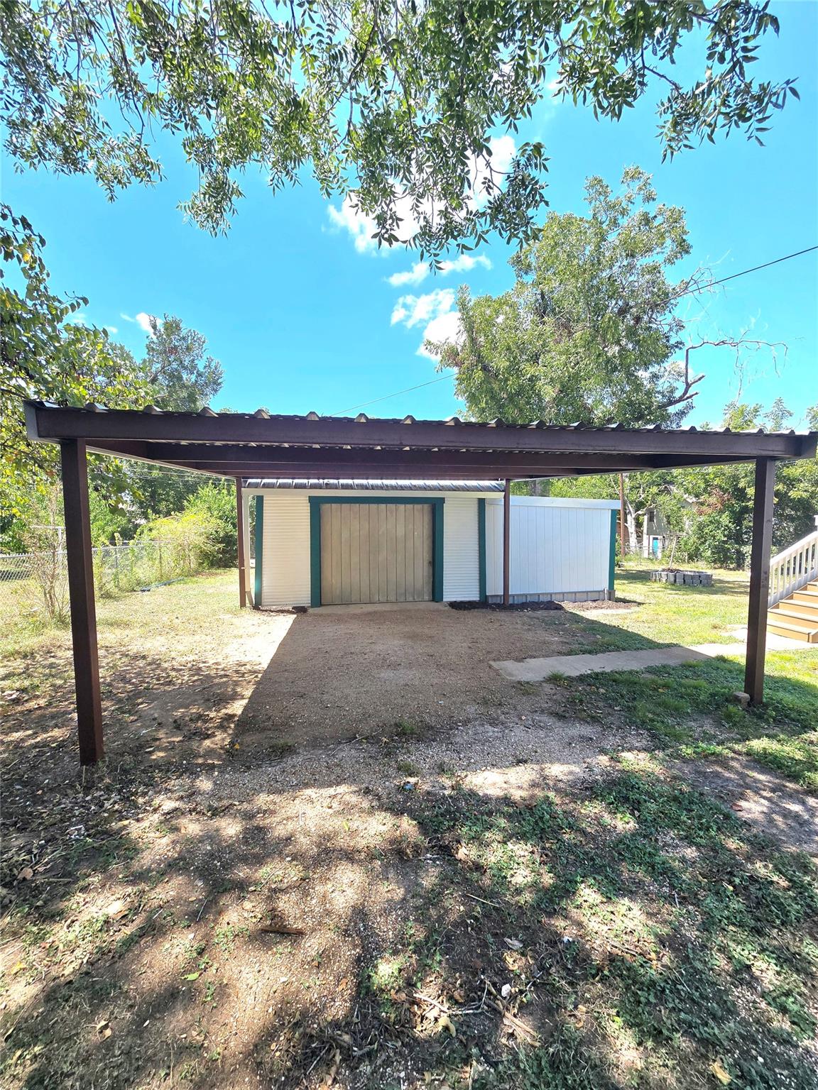 429 N Main St, Rockdale, TX 76567