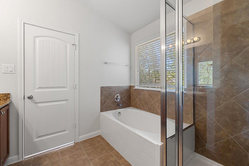 9412 Beechnut Dr, Austin, TX 78748