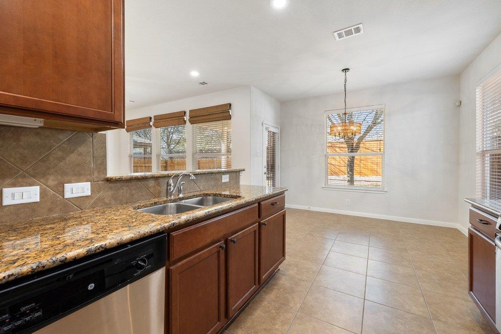 9412 Beechnut Dr, Austin, TX 78748