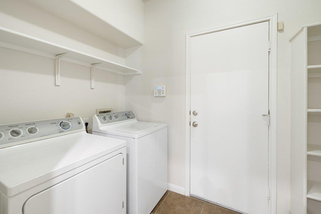 9412 Beechnut Dr, Austin, TX 78748