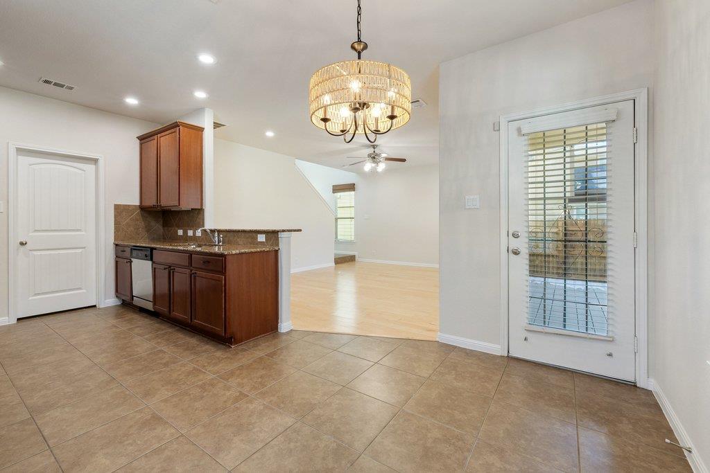 9412 Beechnut Dr, Austin, TX 78748