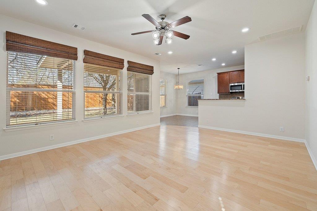 9412 Beechnut Dr, Austin, TX 78748