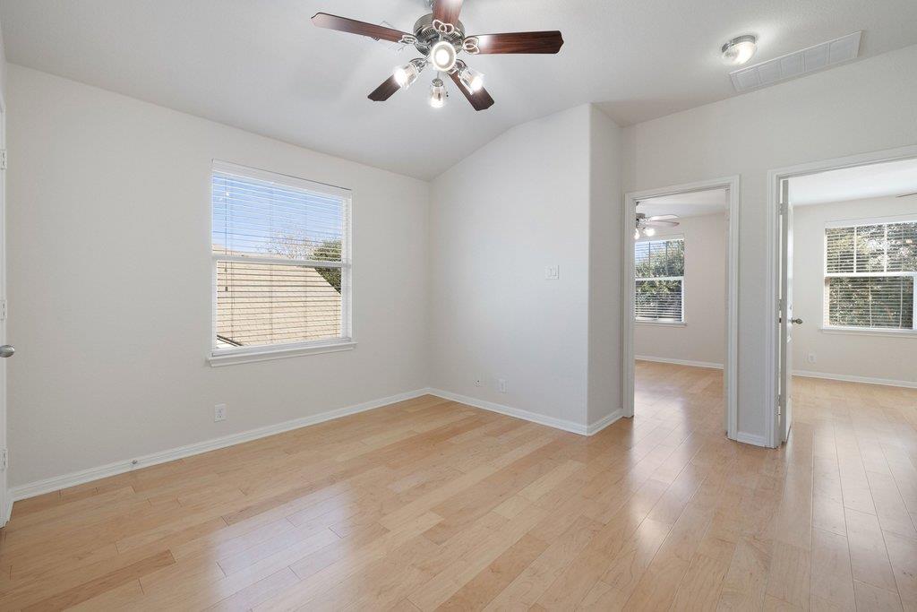 9412 Beechnut Dr, Austin, TX 78748