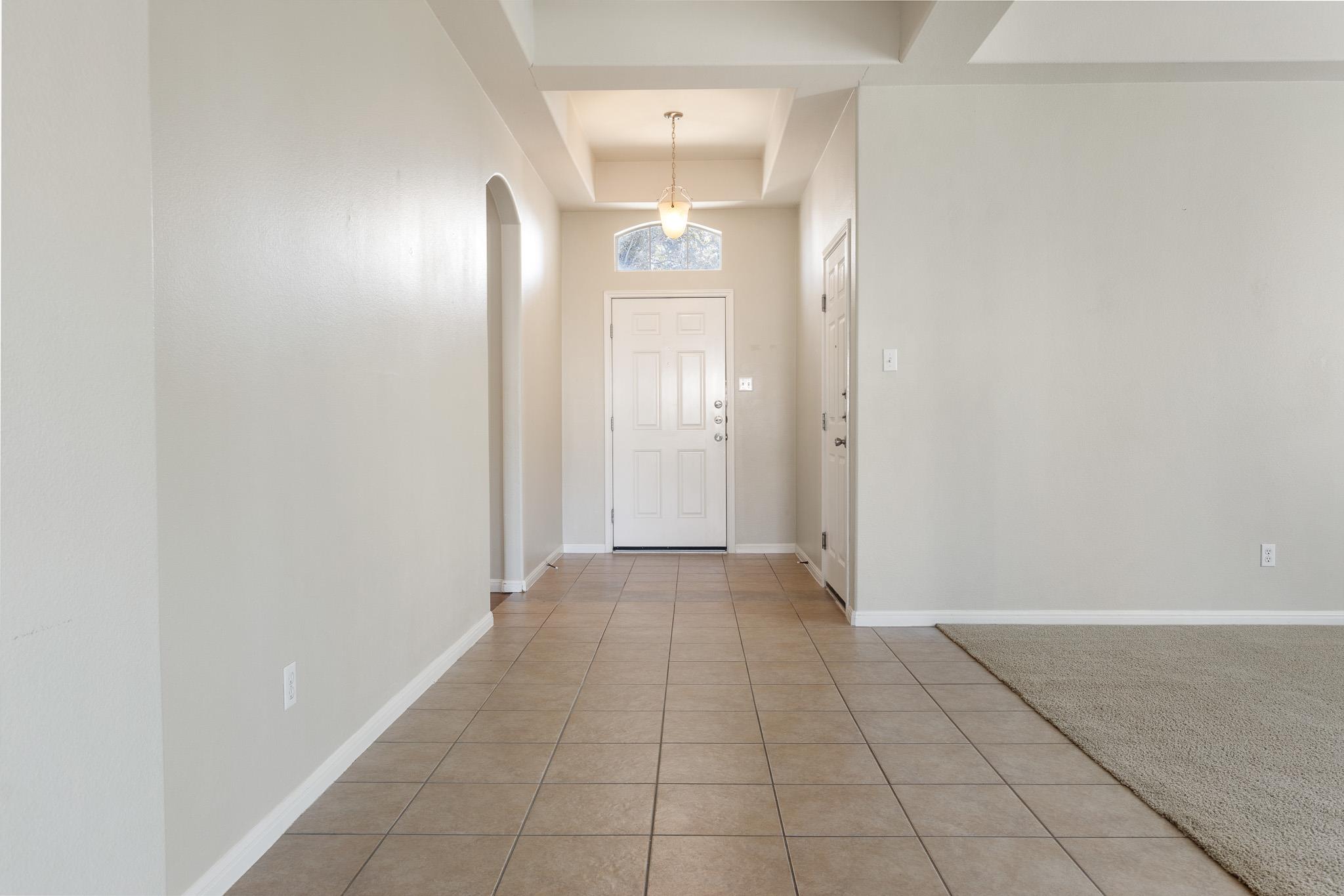 1406 Laguna Cv, Hutto, TX 78634