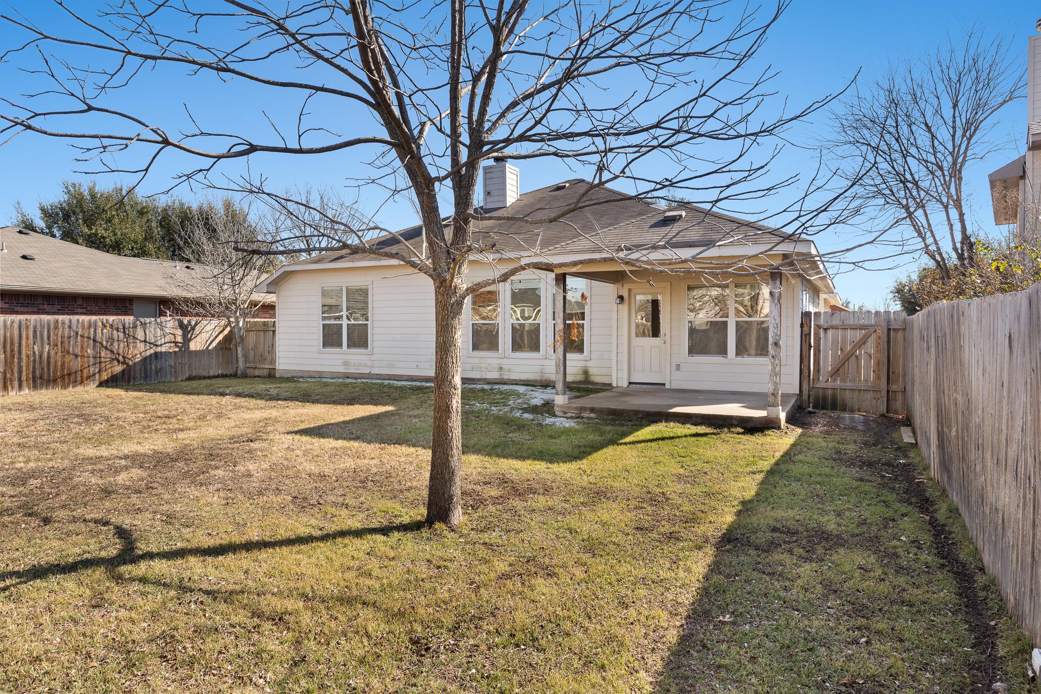 1406 Laguna Cv, Hutto, TX 78634