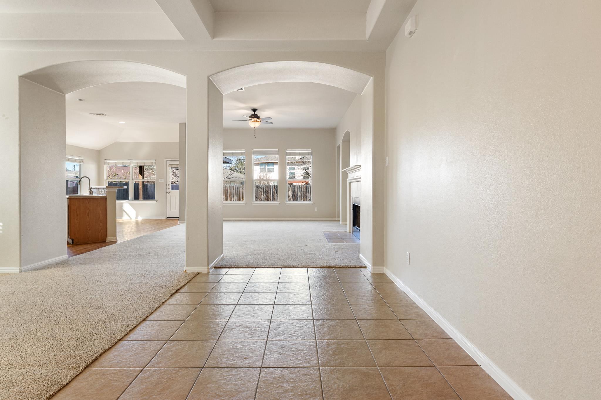 1406 Laguna Cv, Hutto, TX 78634