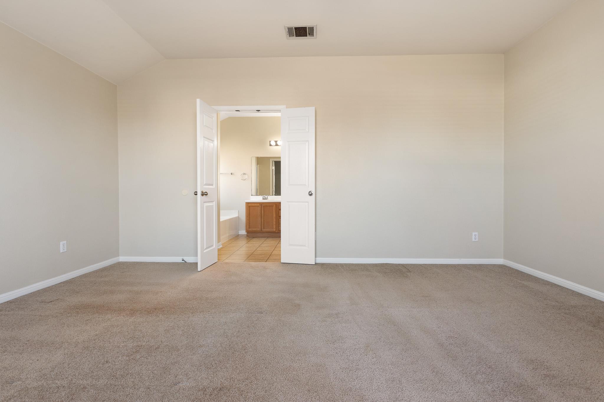 1406 Laguna Cv, Hutto, TX 78634