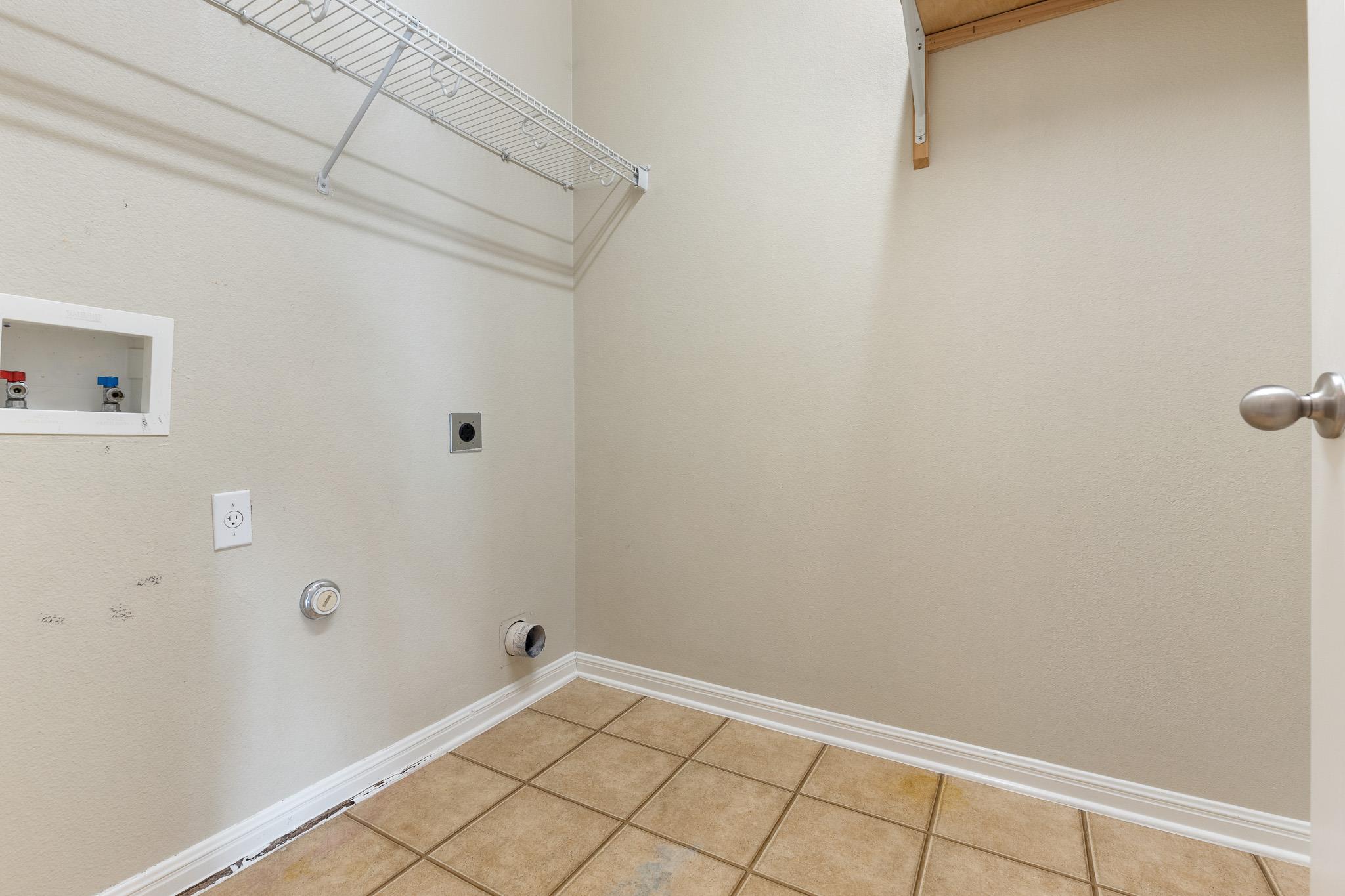 1406 Laguna Cv, Hutto, TX 78634