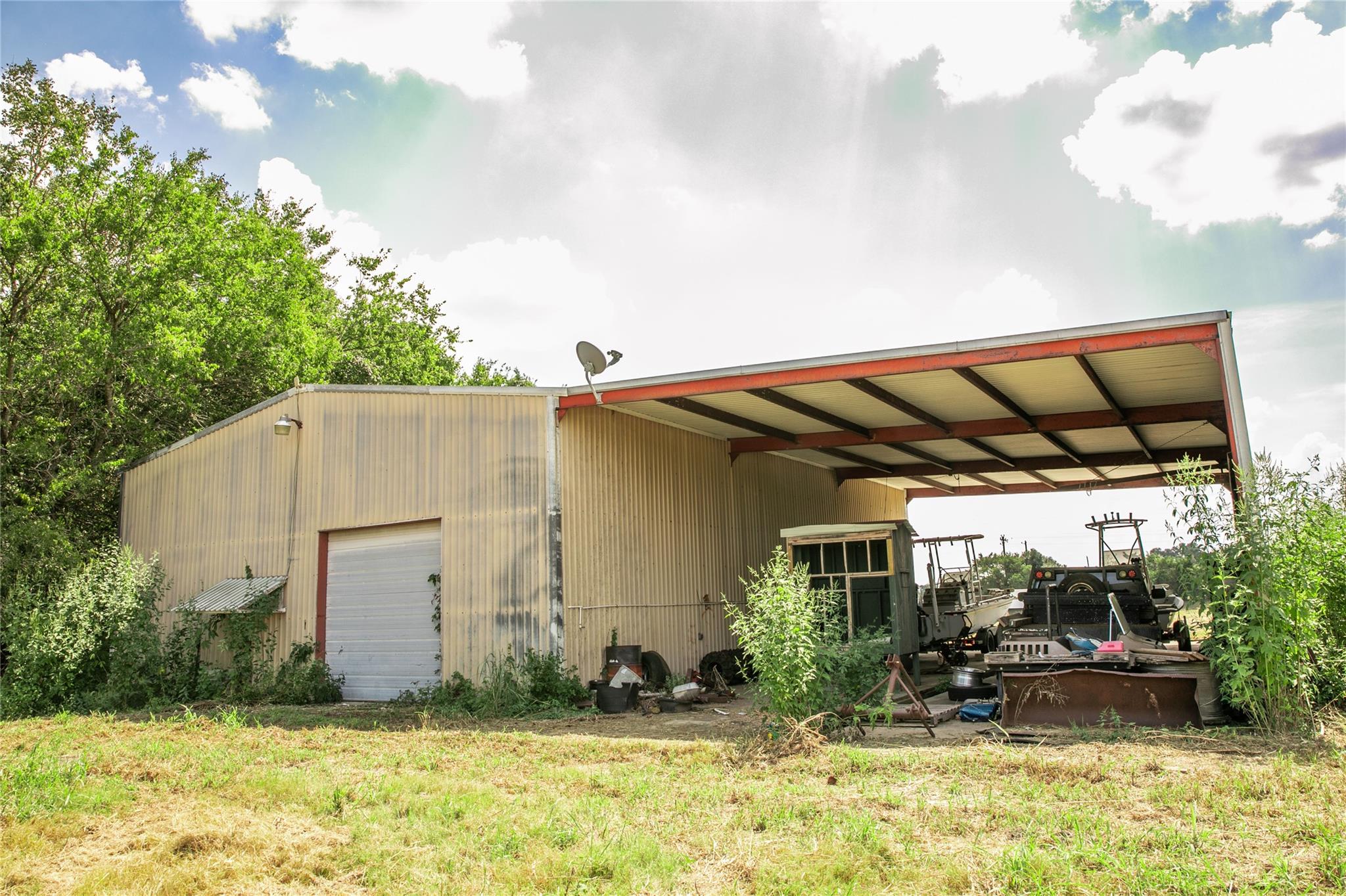 20 Red Tip Ln, Brenham, TX 77833