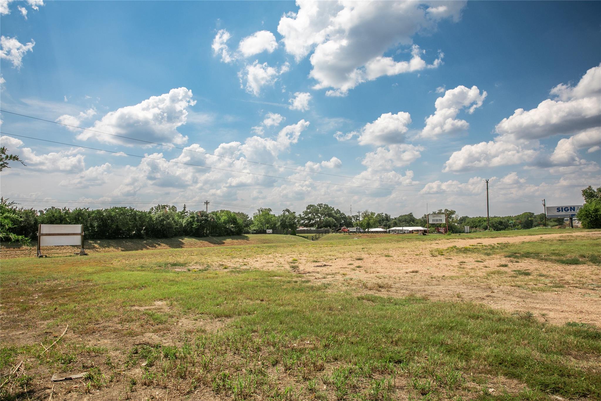 20 Red Tip Ln, Brenham, TX 77833