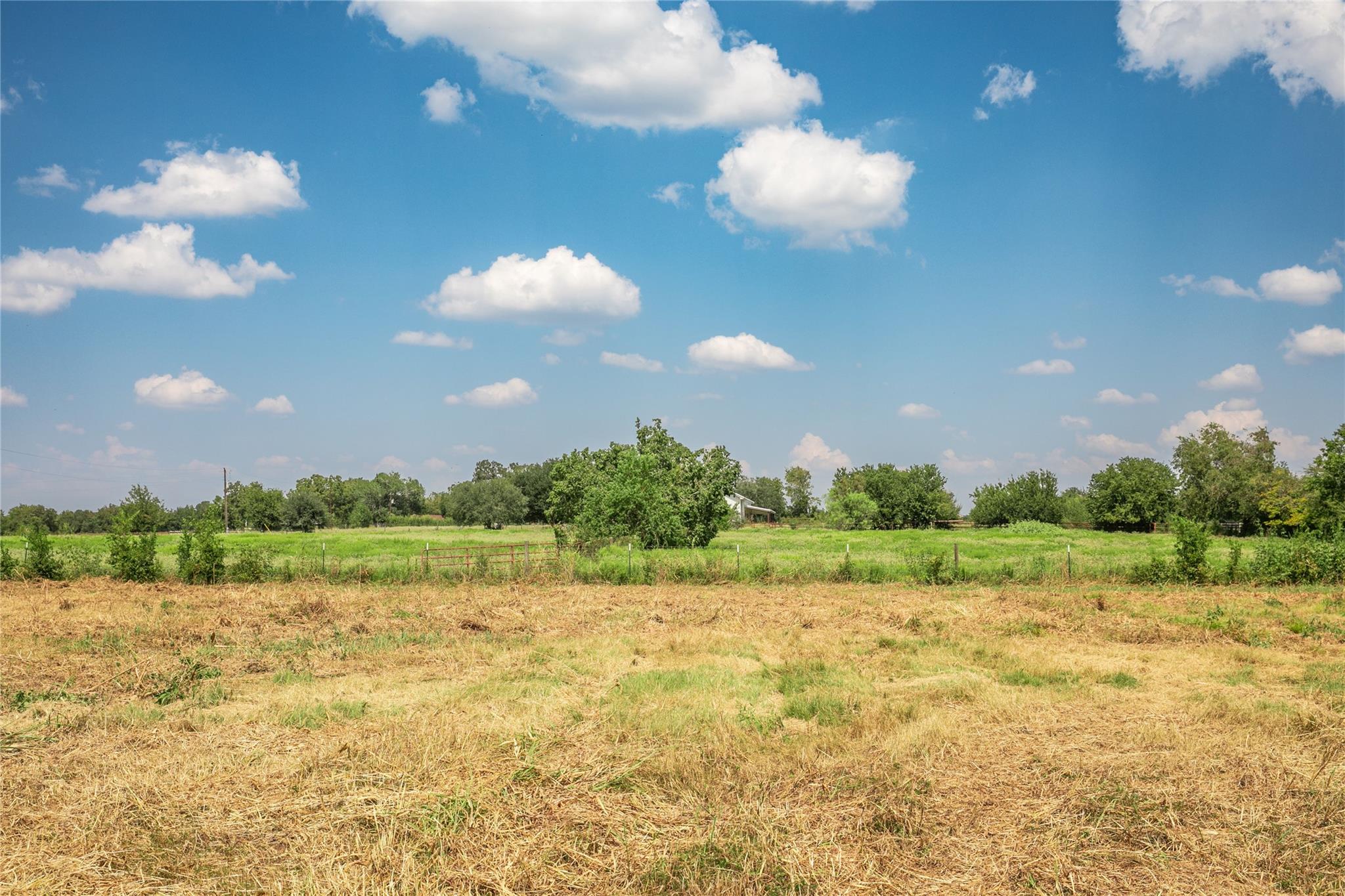 20 Red Tip Ln, Brenham, TX 77833