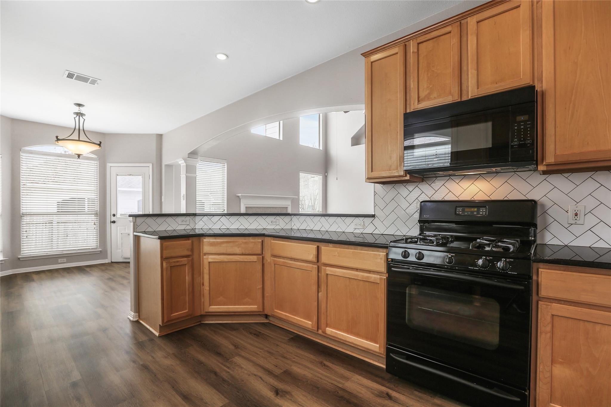 3807 Concord Dr, Round Rock, TX 78665