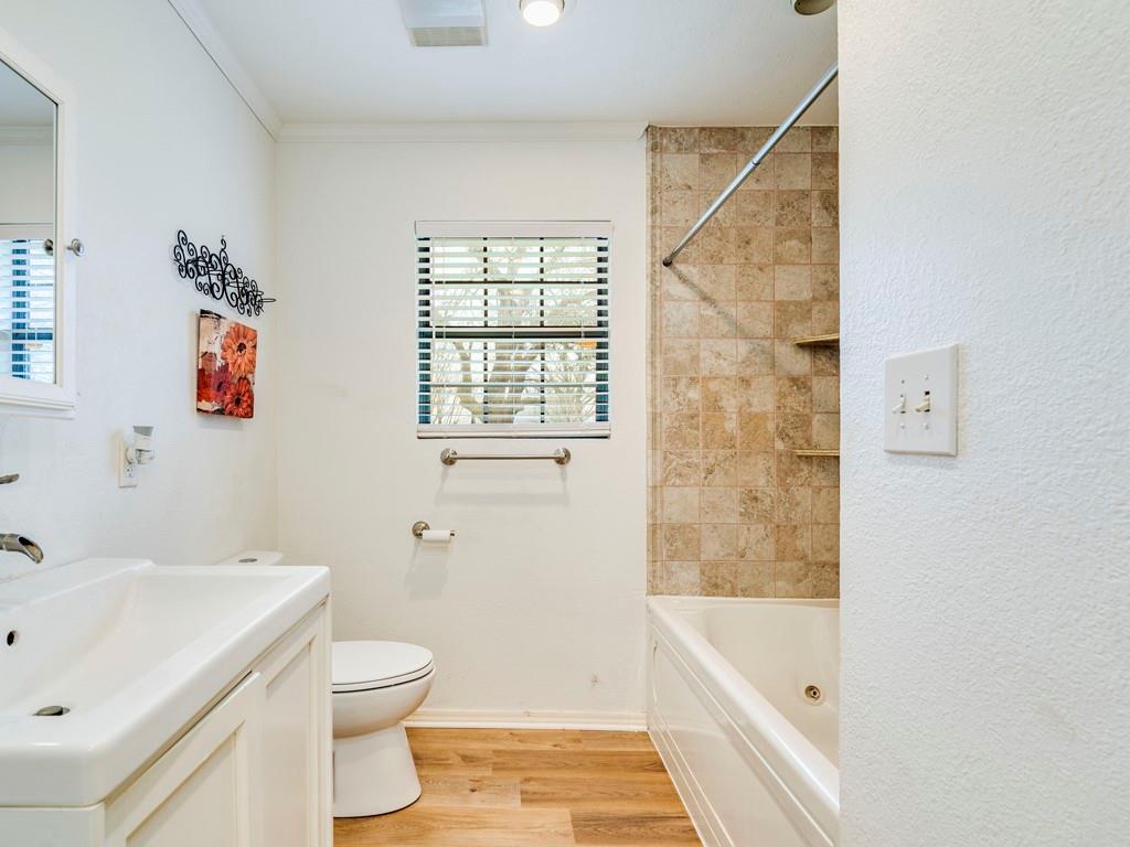 105 Maynard St, Bastrop, TX 78602