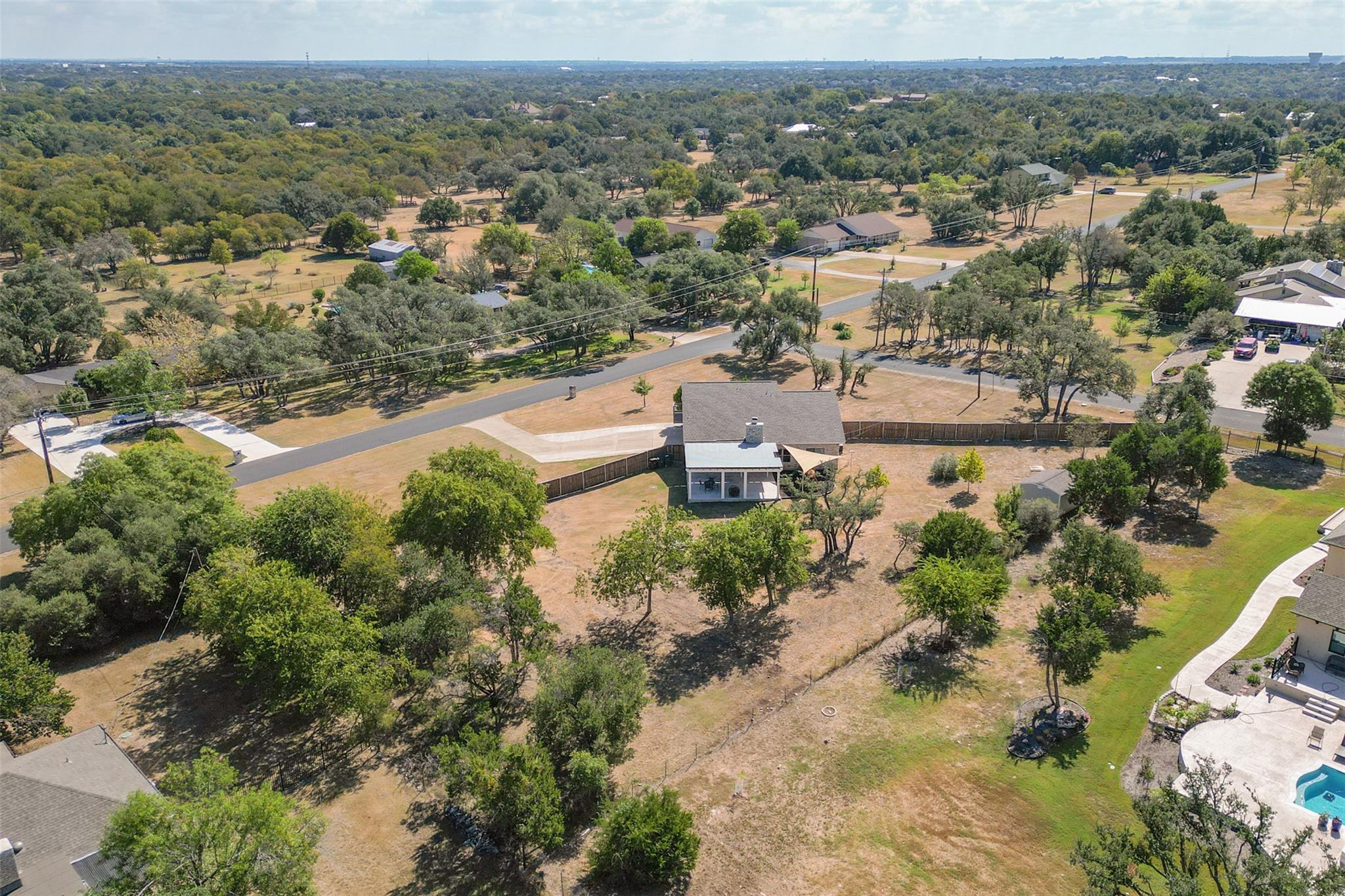 1910 Walsh Dr, Round Rock, TX 78681