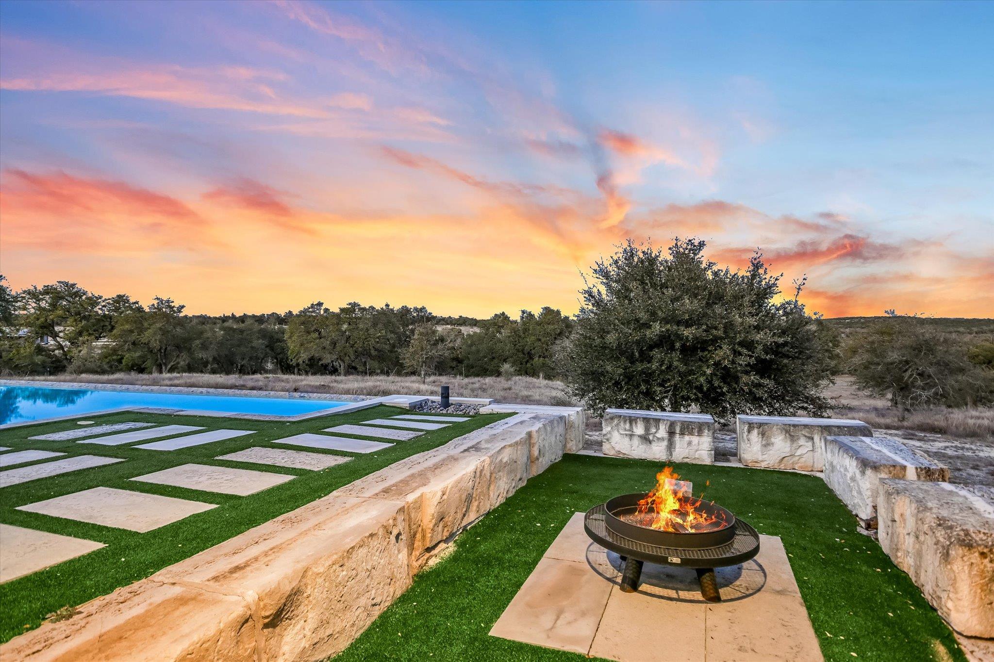 Dripping Springs, TX 78620