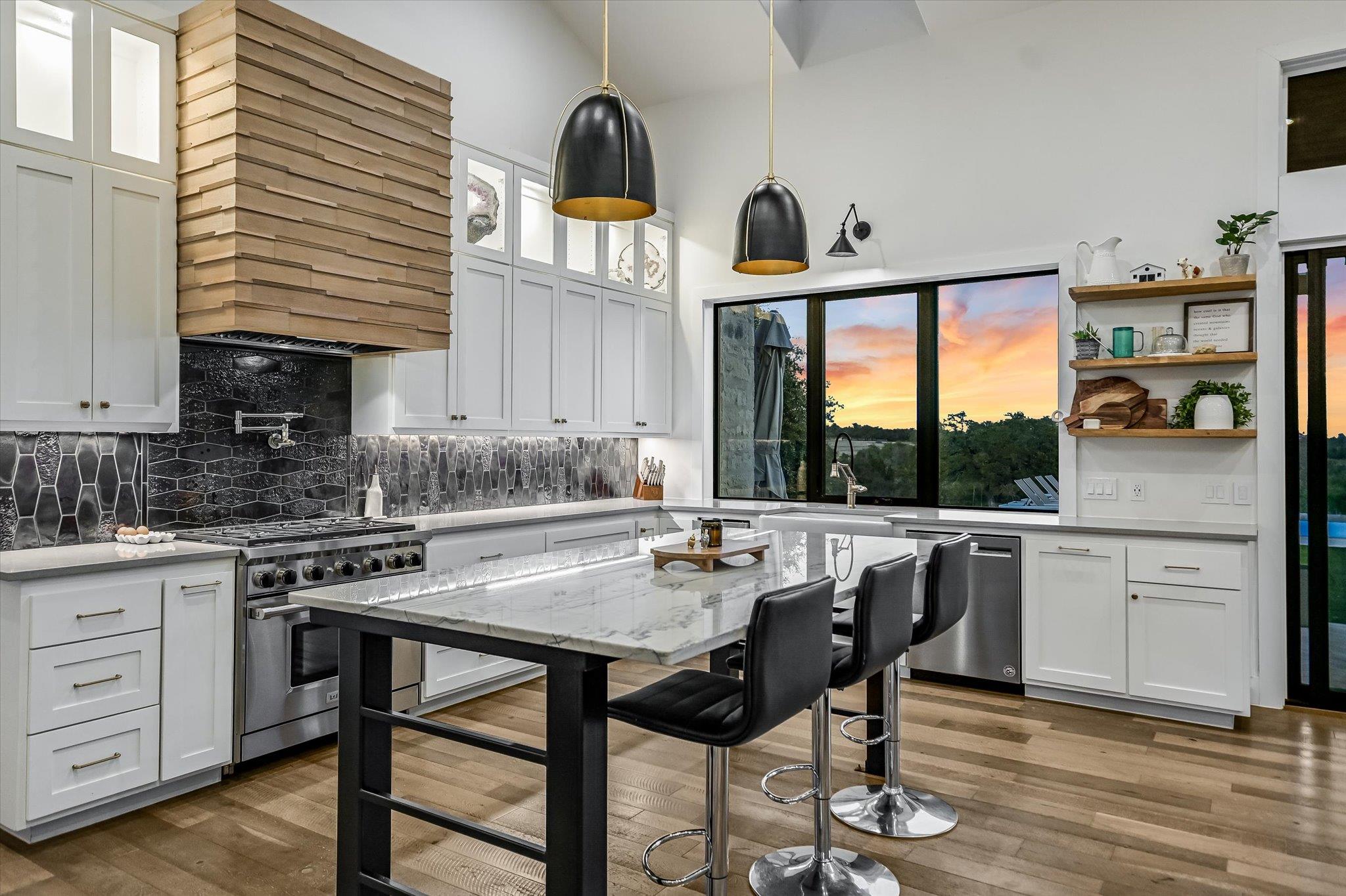 Dripping Springs, TX 78620