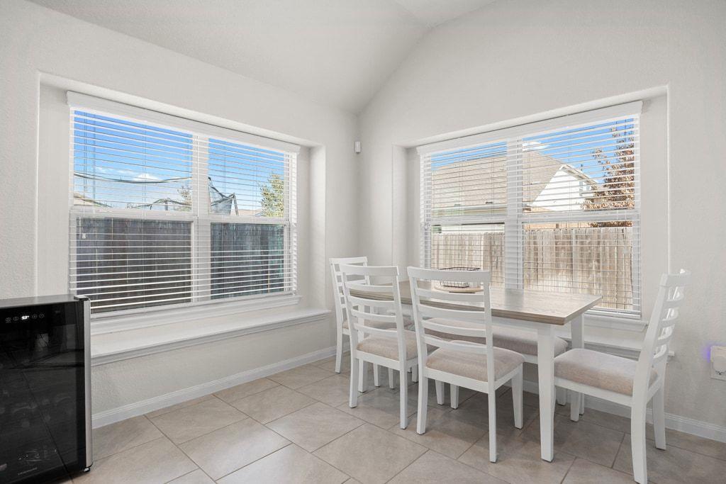 606 Linares Ln, Austin, TX 78748