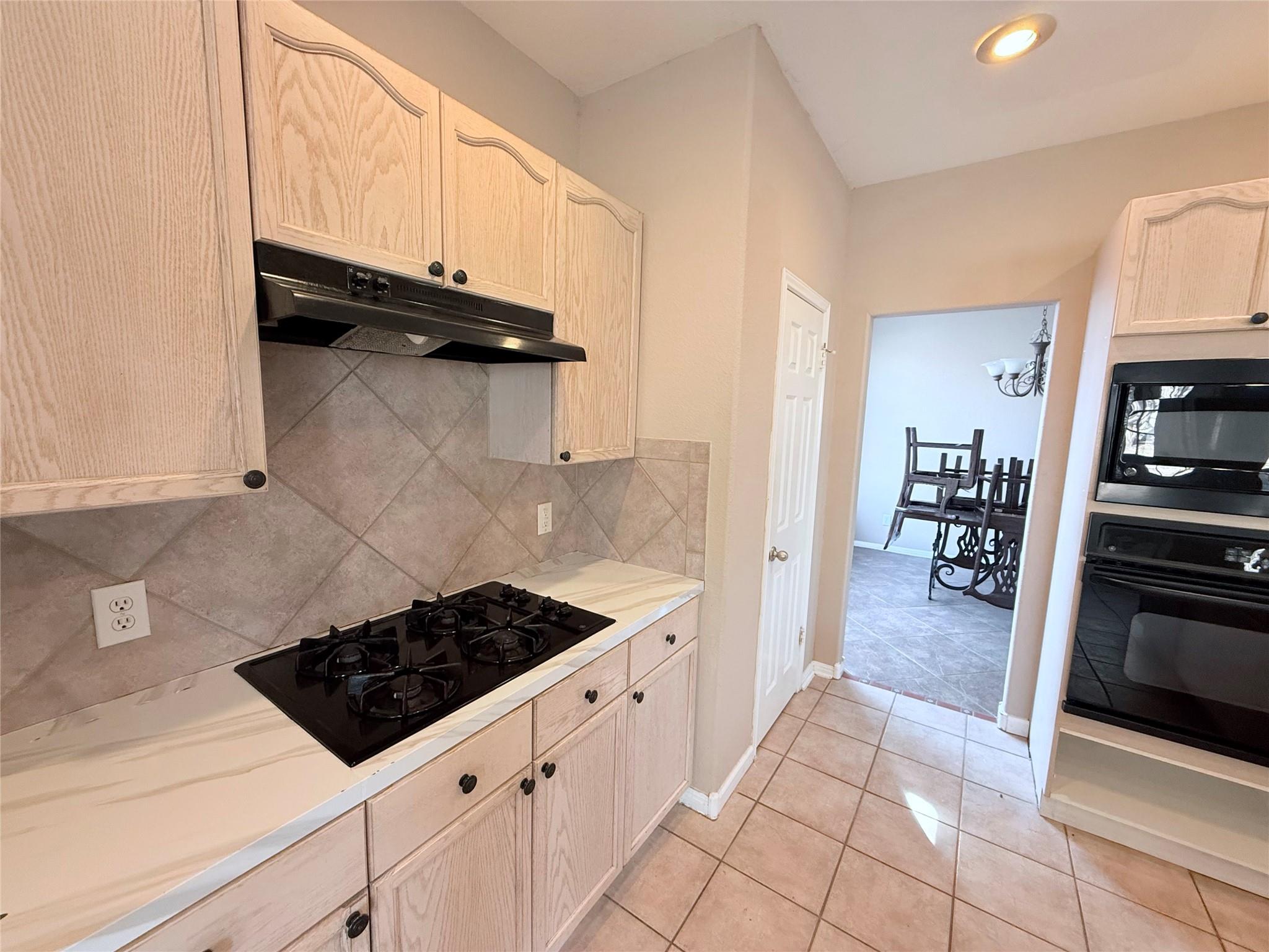 1734 Chasewood Dr, Austin, TX 78727