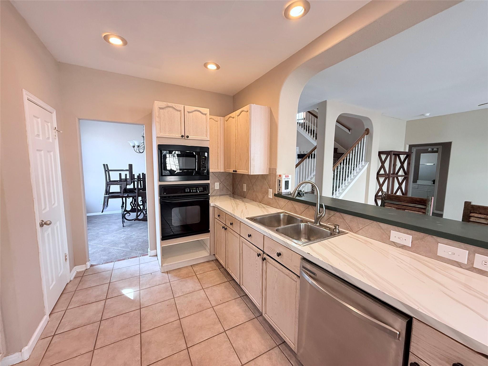 1734 Chasewood Dr, Austin, TX 78727