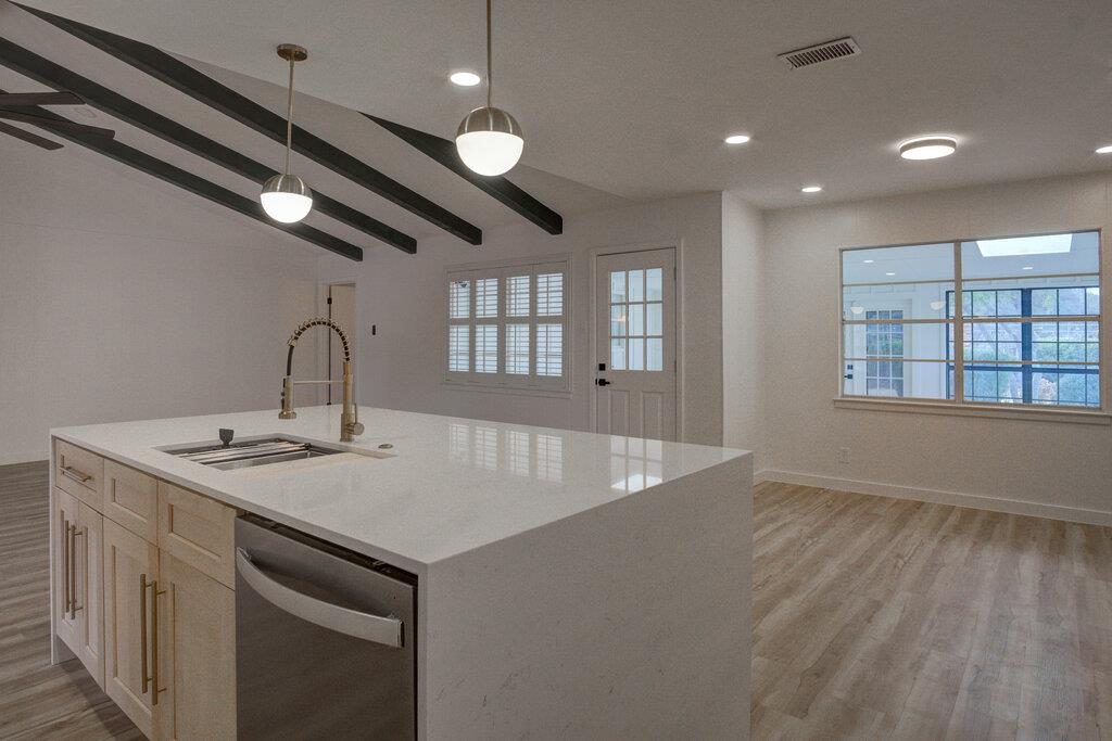 10019 Astronaut Dr, San Antonio, TX 78217