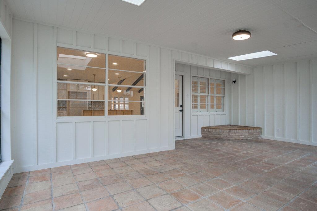 10019 Astronaut Dr, San Antonio, TX 78217