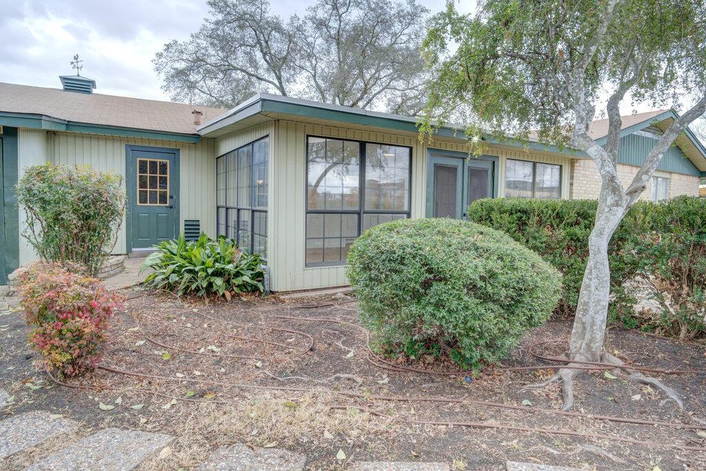 10019 Astronaut Dr, San Antonio, TX 78217