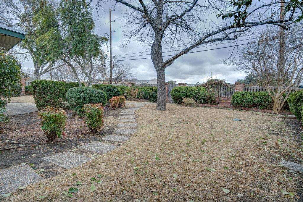 10019 Astronaut Dr, San Antonio, TX 78217