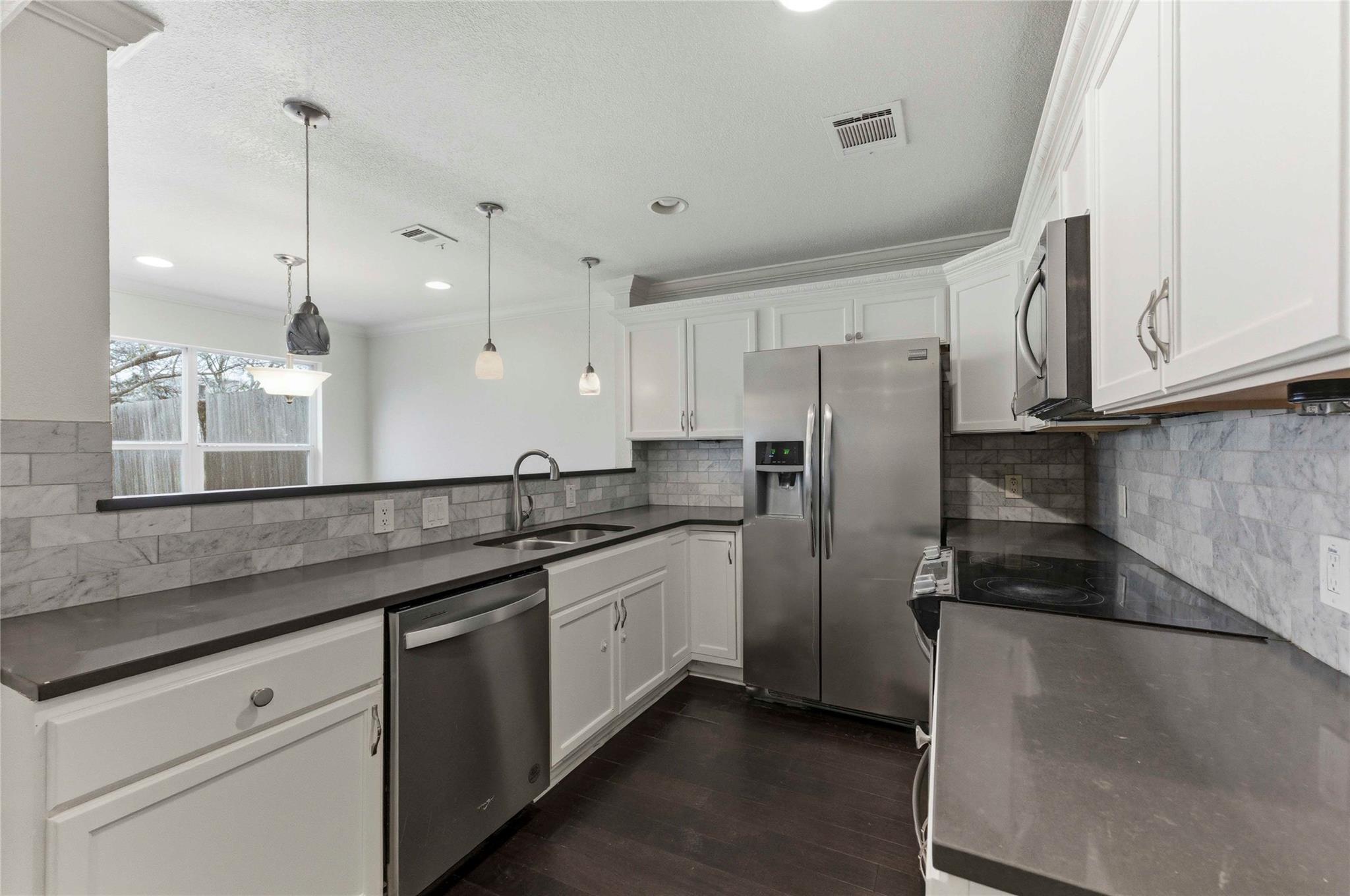 1909 Crooked Ln, Austin, TX 78741