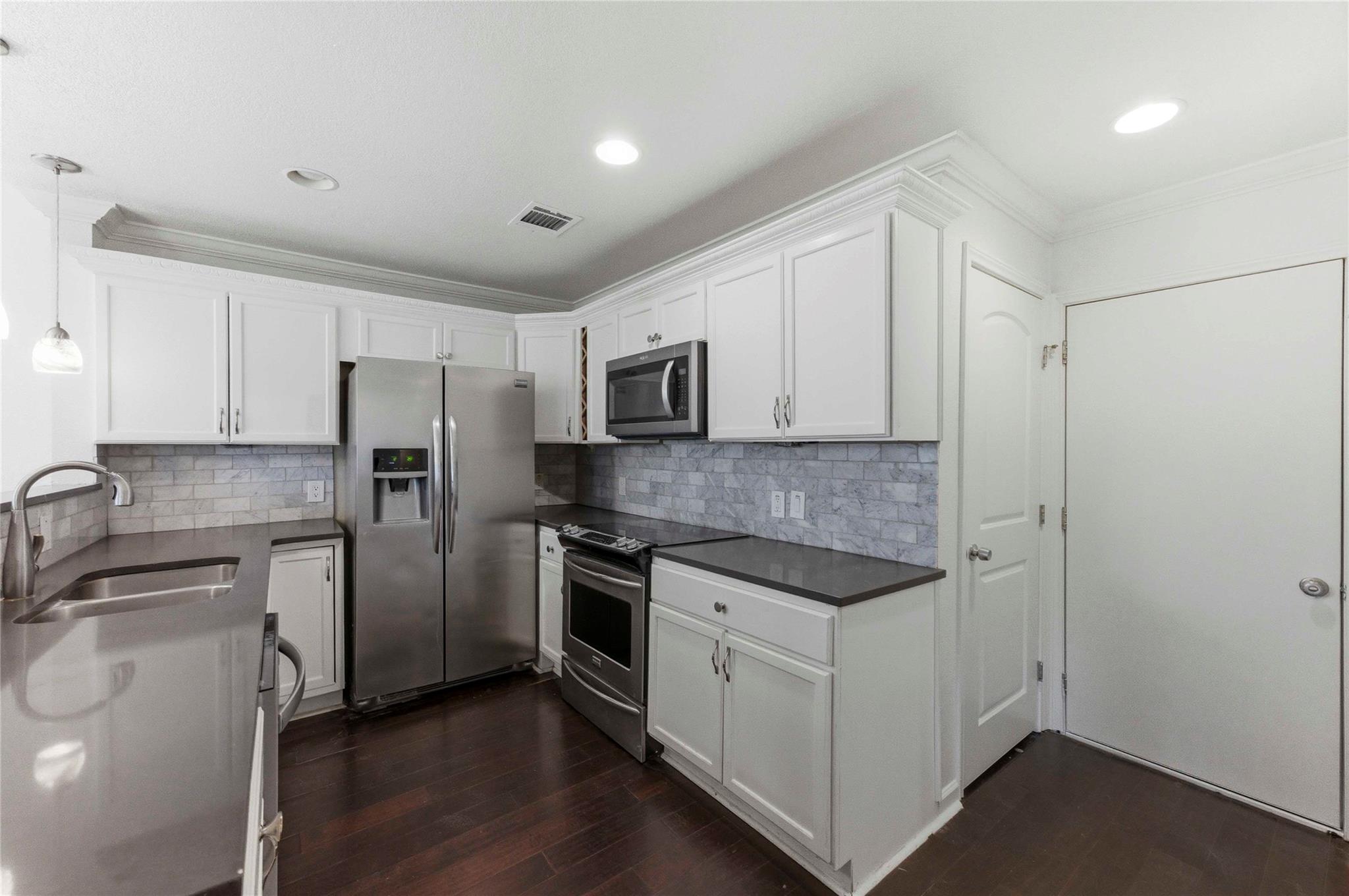 1909 Crooked Ln, Austin, TX 78741