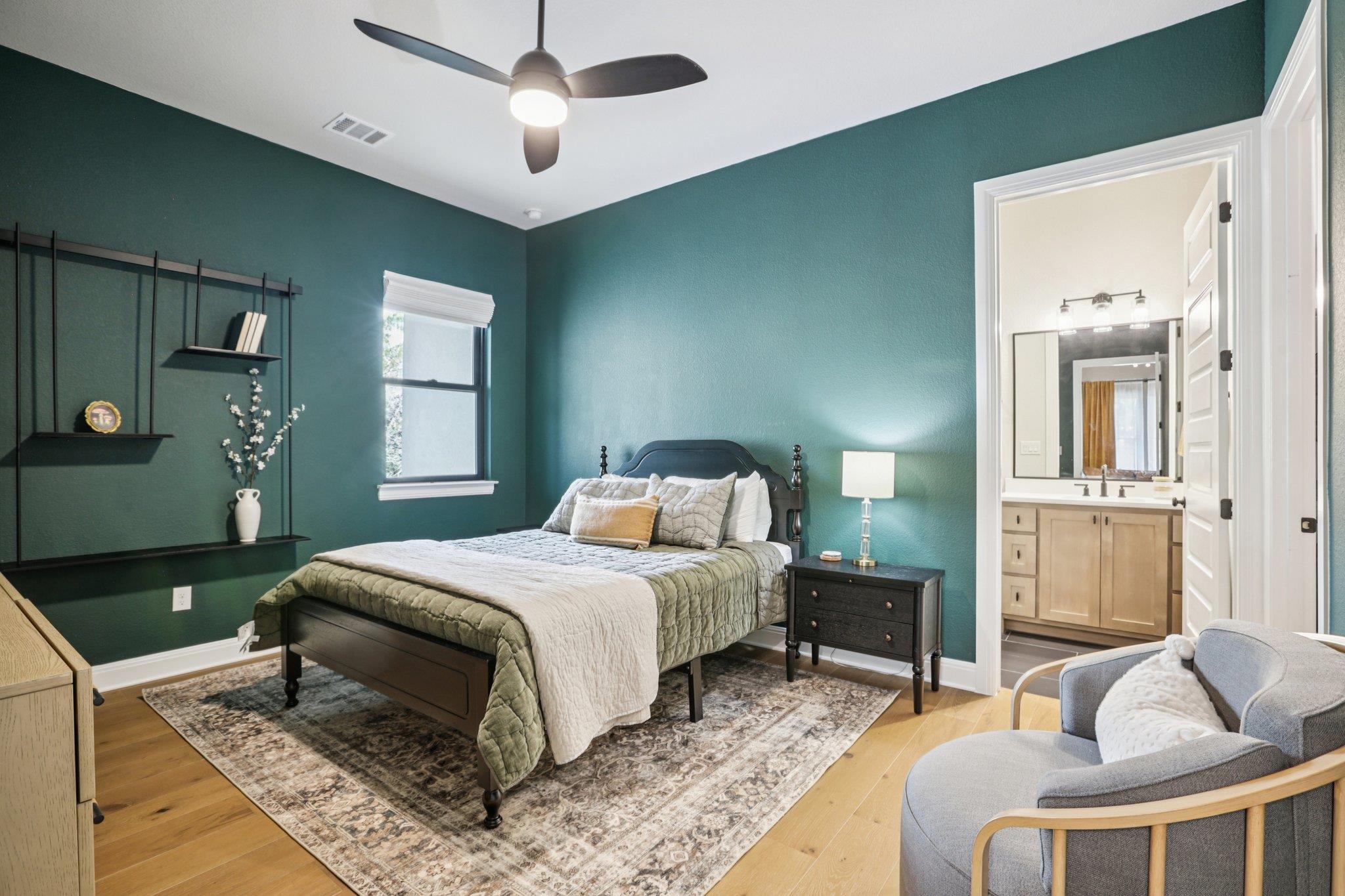 17601 Navigation Ln, Lago Vista, TX 78645