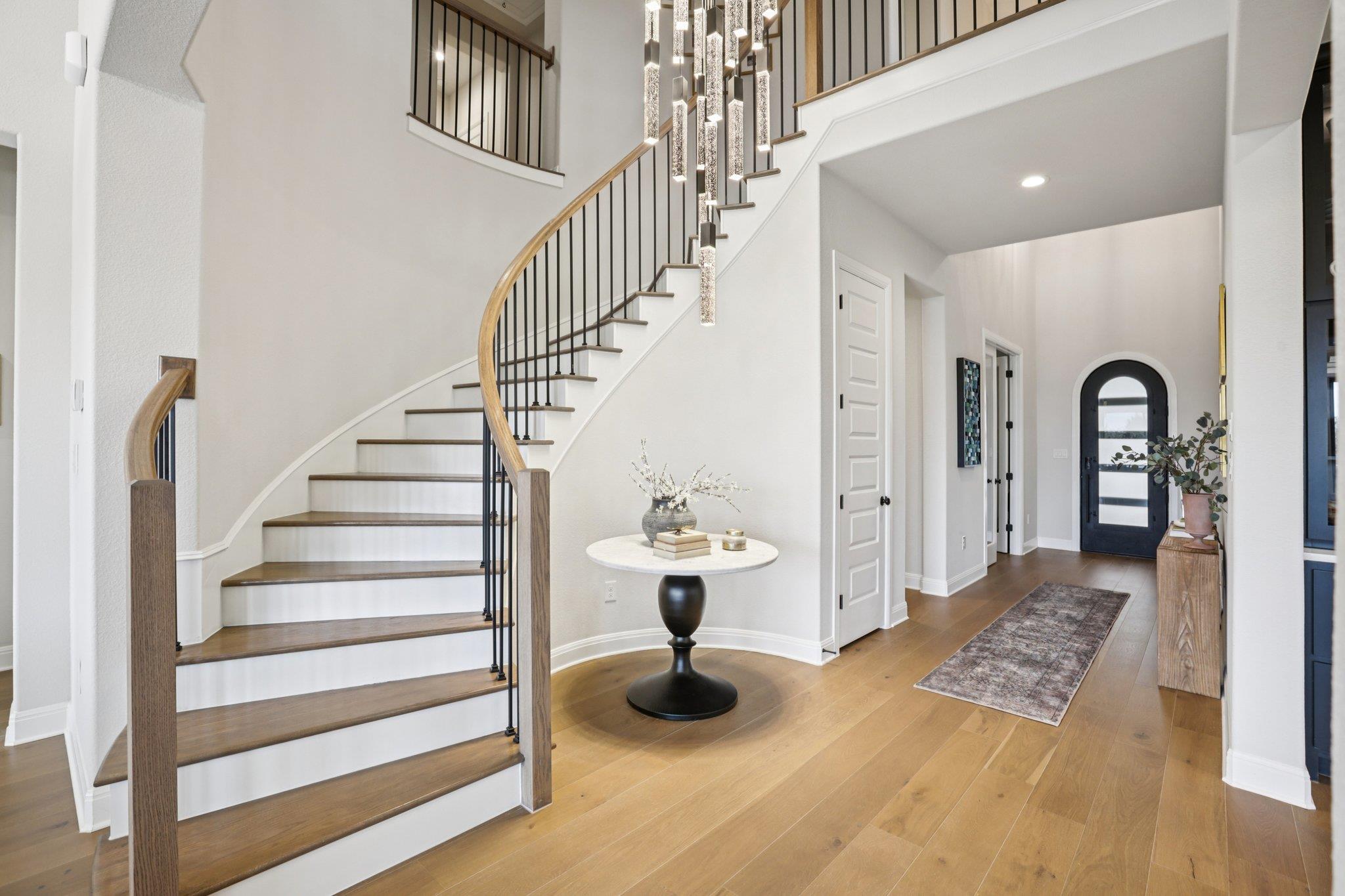 17601 Navigation Ln, Lago Vista, TX 78645