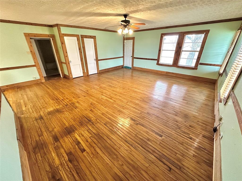 1694 Old Luling Rd, Lockhart, TX 78644