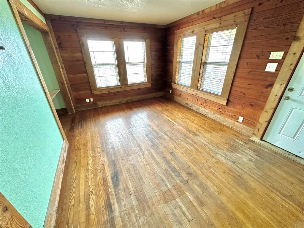 1694 Old Luling Rd, Lockhart, TX 78644