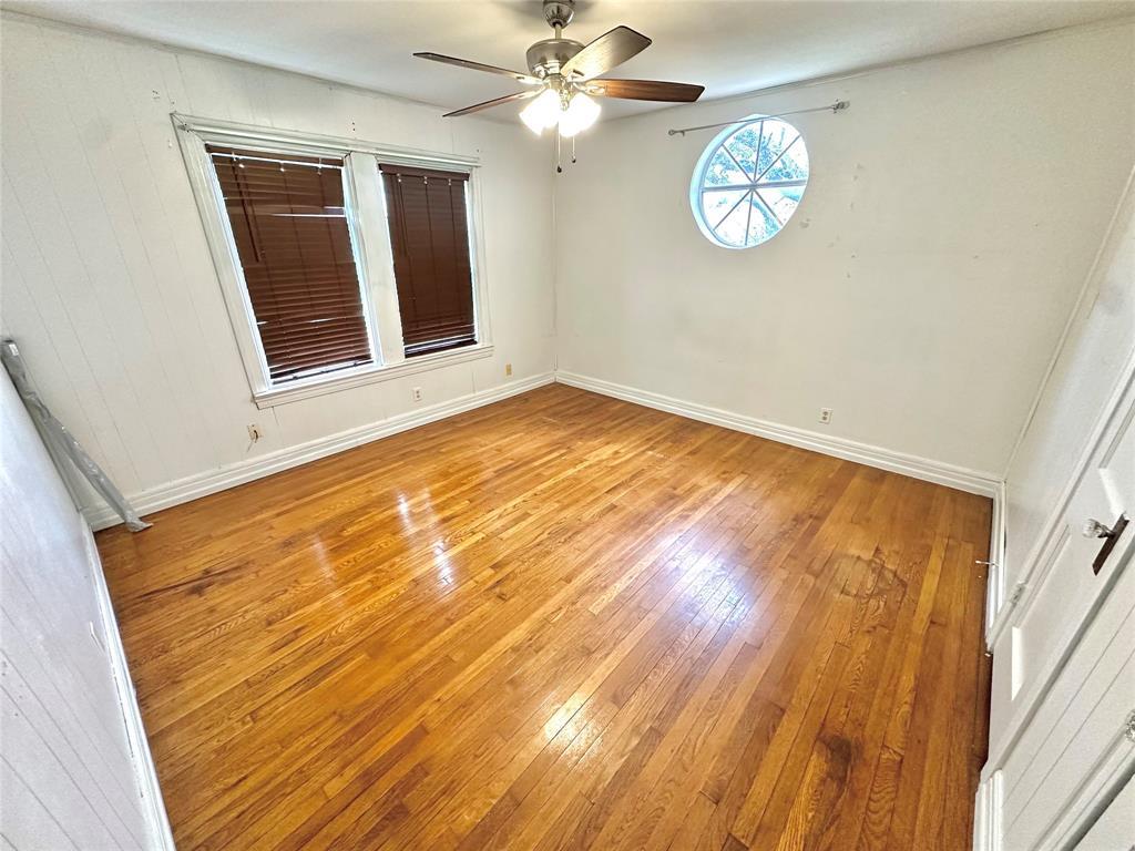 1694 Old Luling Rd, Lockhart, TX 78644