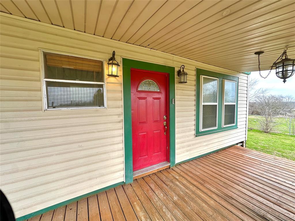 1694 Old Luling Rd, Lockhart, TX 78644