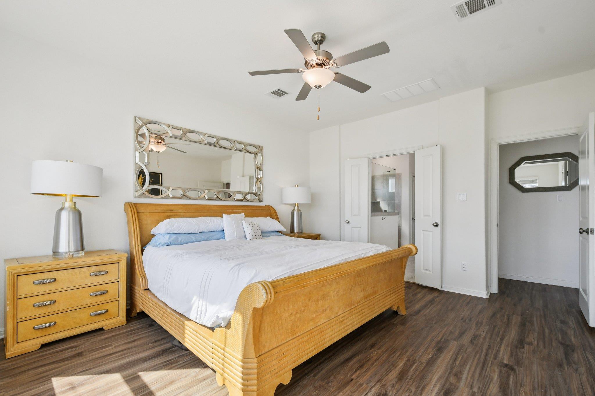 208 Locklin Dr, Liberty Hill, TX 78642